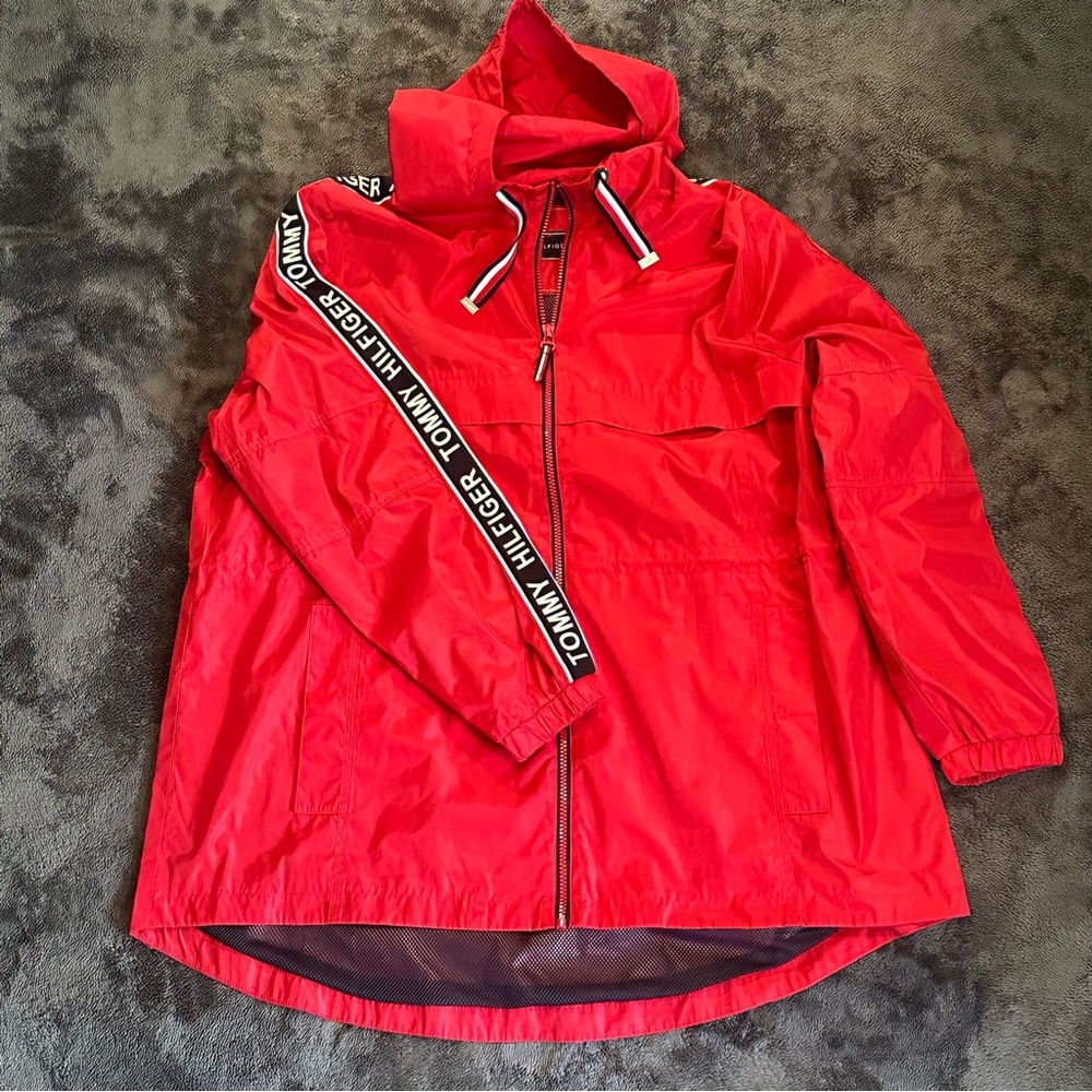 Tommy Hilfiger Women’s XL Red Long Anorak Windbreaker Logo Tape